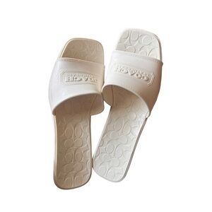 Coach Scarlett sandal cream color women's size 8